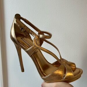 BCBGMaxazria gold heels